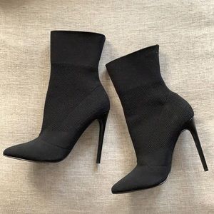 Black Steve Madden boots